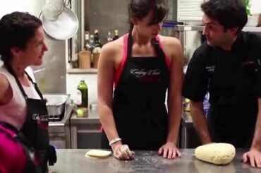 Cooking in Italy: Eddy takes grad students international