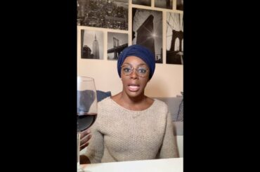 Royal Holiday by Jasmine Guillory Book Review | Drinking NegroAmaro red wine