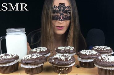 ASMR Dessert CHOCOLATE CUPCAKES & MILK (Muffin Eating Sounds) Mukbang