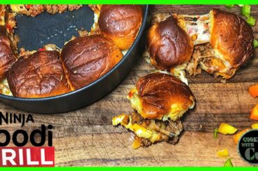 NINJA FOODI GRILL ITALIAN SAUSAGE AND PEPPERS SLIDERS! | Ninja Foodi Grill Recipe
