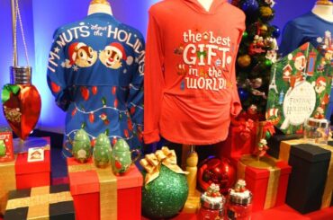 First Look At EPCOT's International Festival Of The Holidays! | Disney World Christmas, Food & Merch