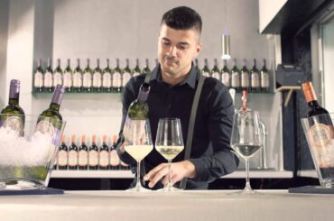 Italian Wine in PET bottles - Vin-à-Porter in "A beautiful day"