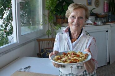 Pasta Grannies share Giovanna's ravioli with prawn recipe!