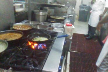 🔪Young Jamaican chef cook Italian penne pasta 🍤🍝🔥(please like,subscribe an comment) #cheflife