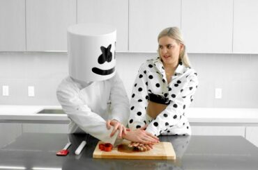 Cooking with Marshmello: How To Make FRIENDS Cookies (Feat. Anne-Marie)