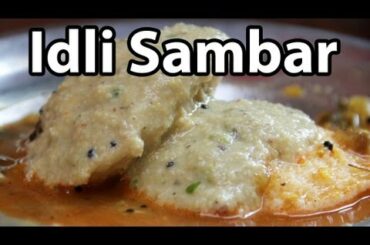 Idli Sambar - Eating Steamed Rice Cakes on a Narrow Lane in Varanasi