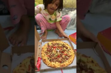 Raisa Dan mama mar(2)