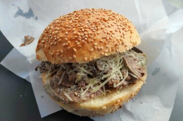 Bread with spleen, Palermo, Sicily, Italy, Europe