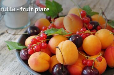 Italian food:  The courses of a typical Italian meal