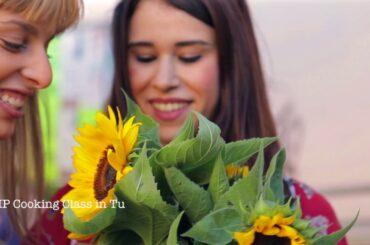 Tuscany cooking class in a farmhouse and market tour