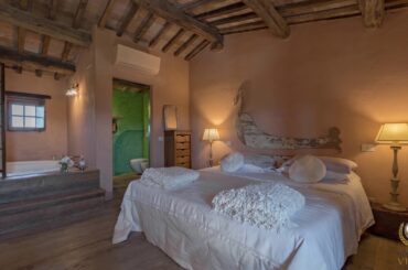 Villa Romantica -  interiors -  Luxury villas for rent in Central Italy
