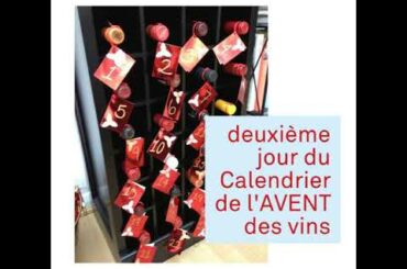 Qu’est-ce que vous regardez ? C’est la carte routière ?  Non,c’est la carte des vins. C’est pour év…