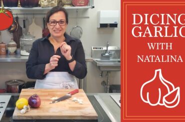 How to Mince Garlic the Easy Way | Back to Basics | Natalina’s Kitchen