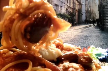 EATING HOMEMADE CHICKEN SPAGHETTI 홈메이드 치킨 스파게티 IN ROME,ITALY MUKBANG 묵방 VERNBANG!!!