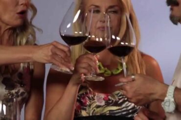 The Wine Ladies TV  Hitting the high notes! Italian wine, food and song!