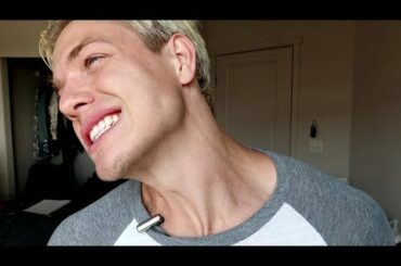 EXERCISES and POSTURE for a DEFINED CHIN and JAWLINE