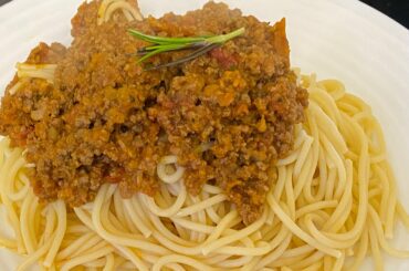 Best Spaghetti bolognese easy recipe - Beef spaghetti bolognese restaurant style