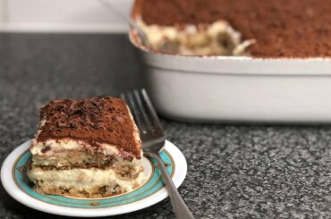AUTHENTIC ITALIAN TIRAMISU - NO-BAKE DESSERT - SUPER EASY | تيراميسو/حلوة القهوة | A Bakers Cravings