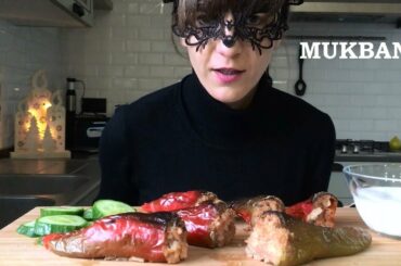 MUKBANG ITA: MANGIO PEPERONI RIPIENI CON RISO. RISPONDO ALLE VOSTRE DOMANDE (EATING SHOW ITALIANO)