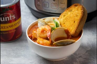 Instant Pot Cioppino | Giada De Laurentiis