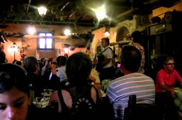 Dinner in Italy - Opera Singing
