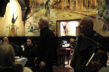 Neapolitan Singer in Ristorante Al Gladiatore, Rome Italy