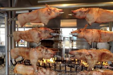 STREET FOOD ITALY AMAZING BIG MACHINE ROASTS TON OF RIBS AND PORKS