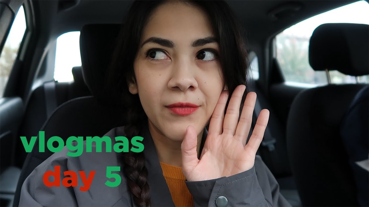 Italian food and a new ice cream shop! VLOGMAS DAY 5 Italian food and a new ice cream shop! VLOGMAS DAY 5