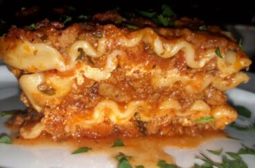 The Best Meat Lasagna Ever!
