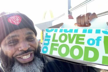 Eating McDonald's Christmas Bundle Box w/ Limited Star Wars Set