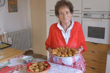 Pasta Grannies celebrates Christmas with Maria's chestnut pastries