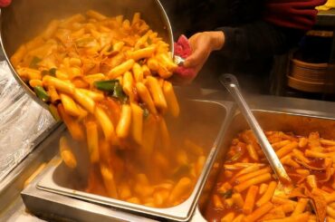 Most Popular Street Foods in Korea (Tteokbokki, Fried food, Sundae)