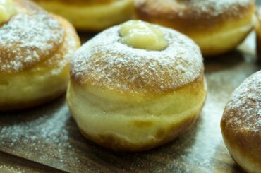 Italian Bomboloni Recipe Doughnuts