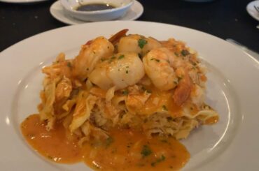 Best Italian Seafood Lasagne on Christmas Day @ Vincenzo in Orlando |vlog #2| Food Experiences|