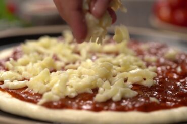 Cheesy Margherita Pizza recipe by D'lecta