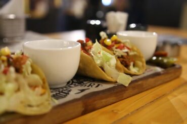 Restaurant Reviews Trailer