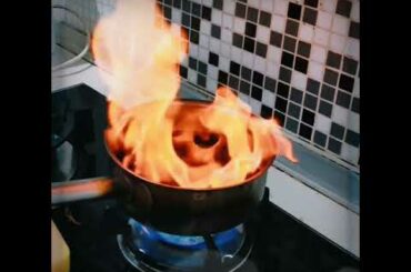 Italian Xmas winter tradition - Vin brûlé, panettone