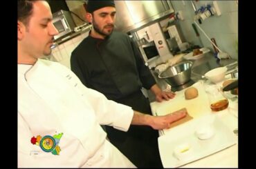 cannoli alla ricotta course in Italian cuisine.