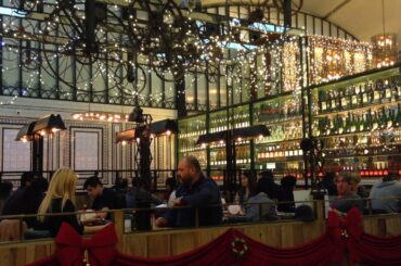 People In Restaurant - Free HD Stock Video Footage - No Copyright - Shoppingmall Bar Cafe