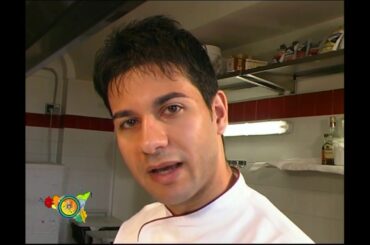 ravioli con ananas e ricotta course in Italian cuisine.