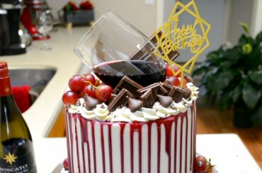 Red Wine and Chocolate Cake (Time Lapse)