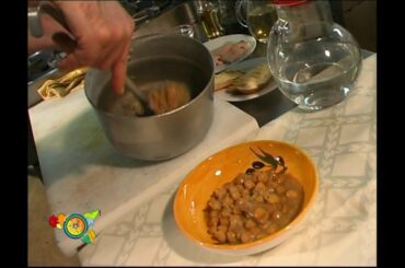 zuppa di ceci course in Italian cuisine.