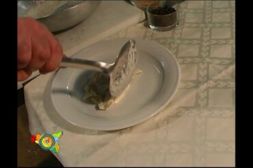 farfalline alle mandorle course in Italian cuisine.