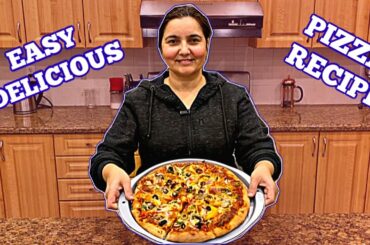 How To Make Delicious Pizza *In HINDI/URDU*