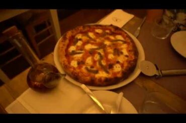 🍽La Gallina Bianca Restaurant Review. Seville, Spain.🍕 Vlog 57