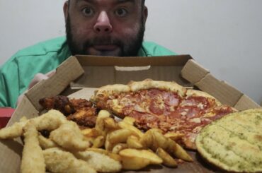 Dominos pizza and chicken wings mukbang