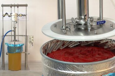 DRUM UNLOADER PNEUMATIC PISTON PUMP: TOMATO 30 BRIX UNLOADING.