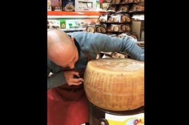 Chesse cutting | potong keju italia | Italian food #2