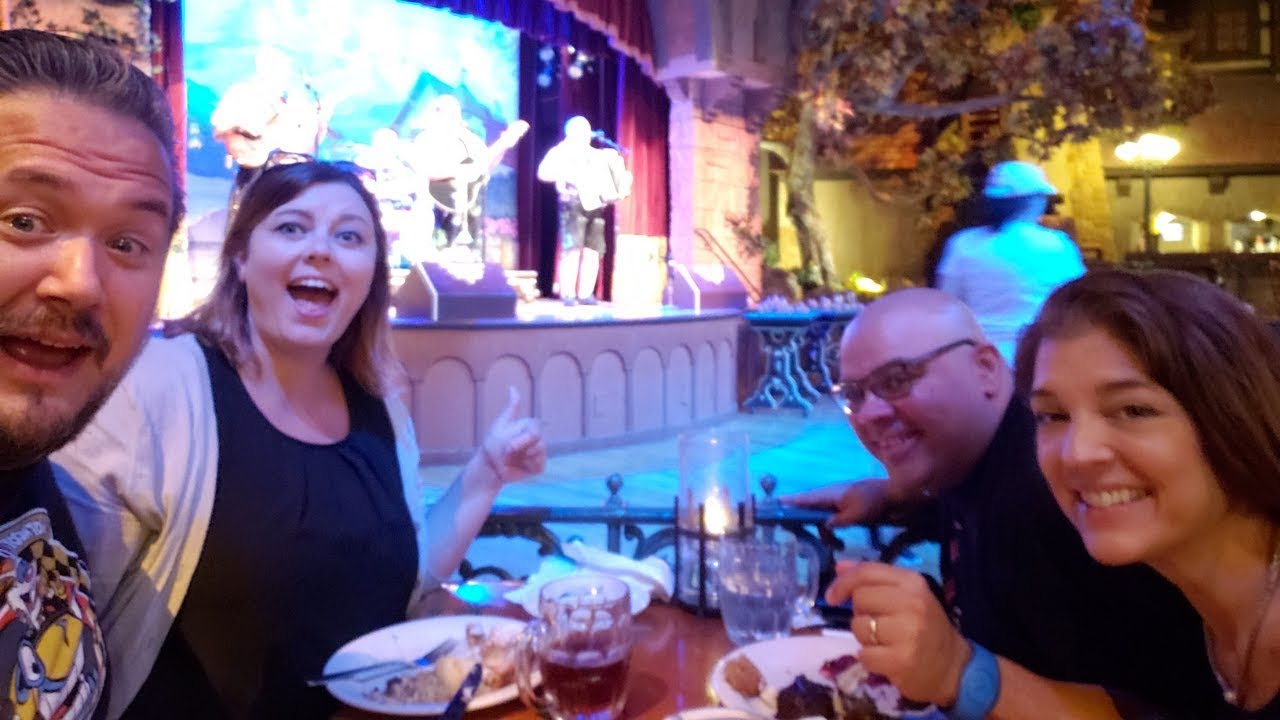 Lunch at Biergarten Restaurant (Disney World Dining Review) Lunch at Biergarten Restaurant (Disney World Dining Review)