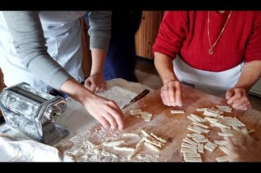 Discover Cicatelli Pasta // A Southern Italian pasta shape